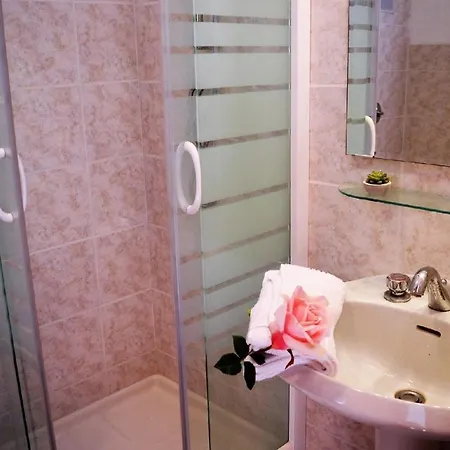 Studio Fur 2 Personen Ca 20 M In Moneglia, Italienische Riviera Italienische Westkuste